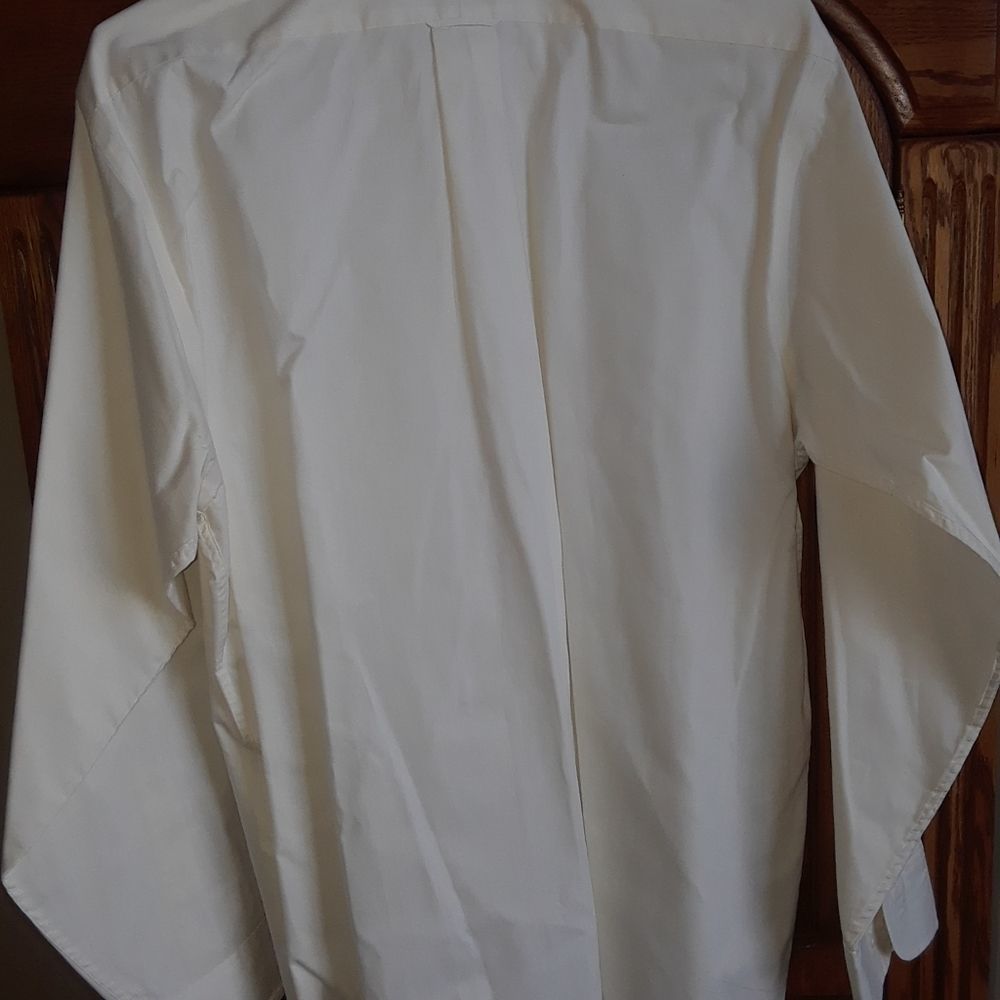 IZOD Men's Beige Dress Shirt, all cotton. - Picture 7 of 7